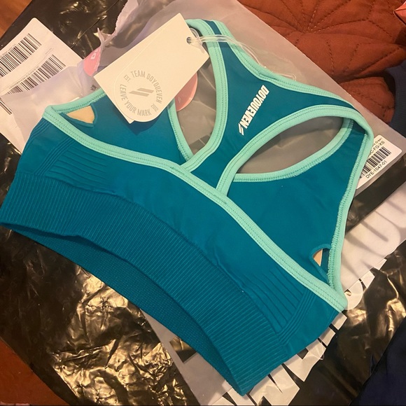 New Do You Even Scrunch Seamless Crop XS - Picture 7 of 8